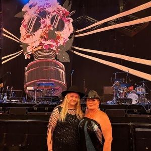 Meet your Posher, Paula